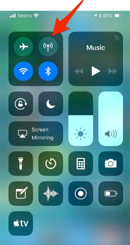 mobile data control in Control Centre on iPhone